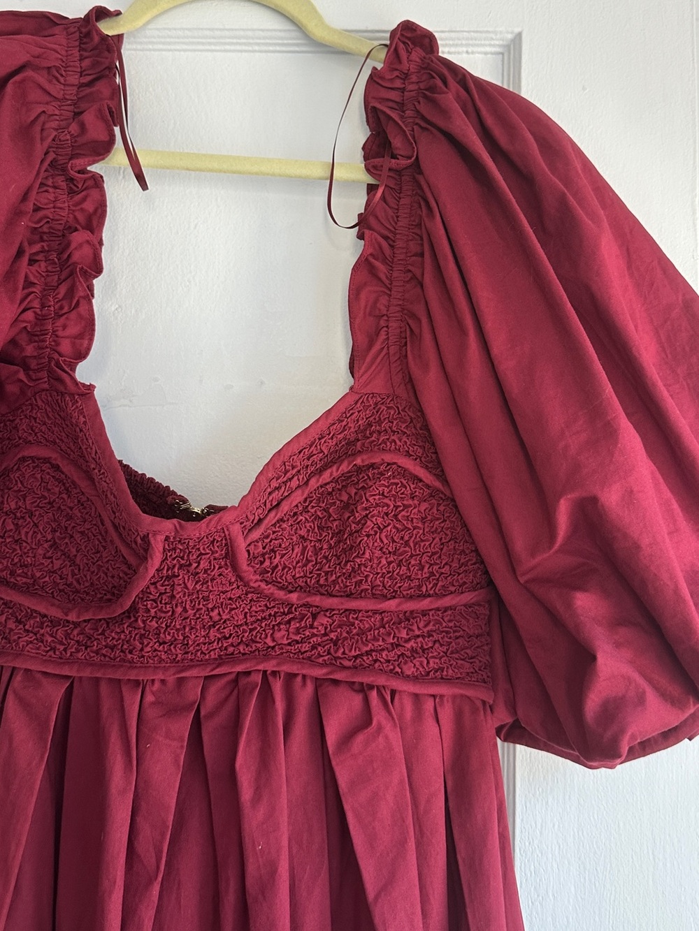 Sofie the Label Puff-Sleeve Midi Dress in Burgundy - Picture 3 of 4